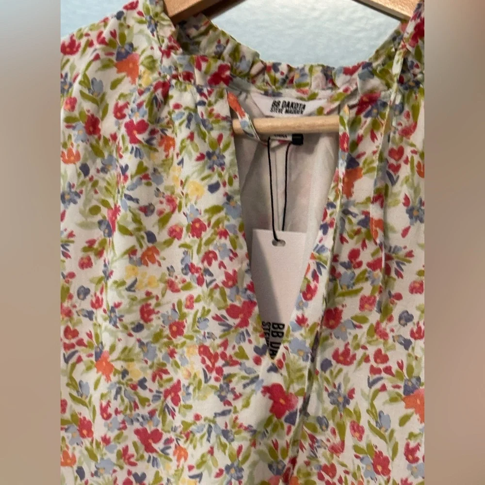 Floral Mini Dress NWT - Picture 4 of 6